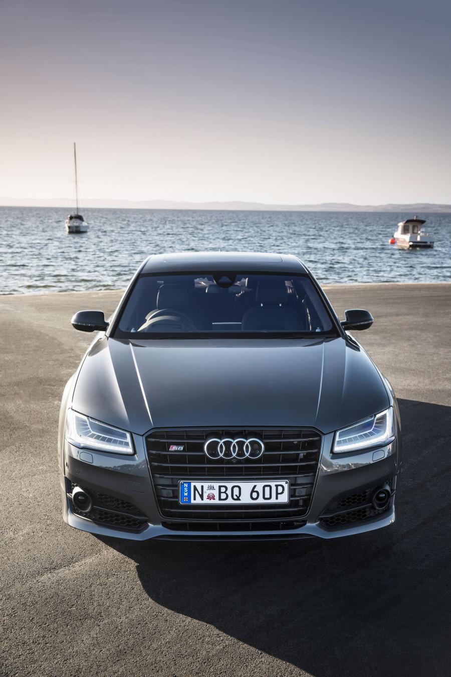  Audi S8 Plus (D4) 2016 года  (AU) (фото 12 из 15)